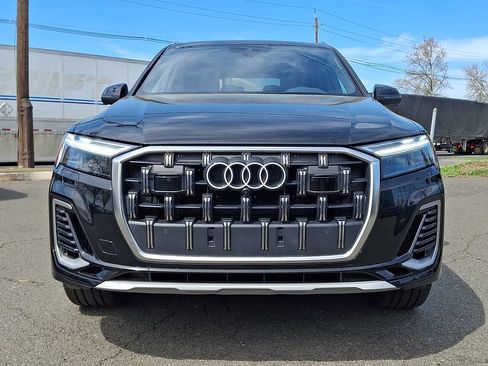 Used 2025 Audi Q7 3.0T Premium Plus AWD/4WD image 5