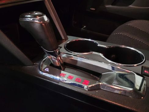 Used 2016 GMC Terrain SLE image 31