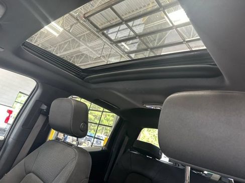 Used 2024 Chevrolet Colorado LT w/ LT Convenience Package II AWD/4WD image 26