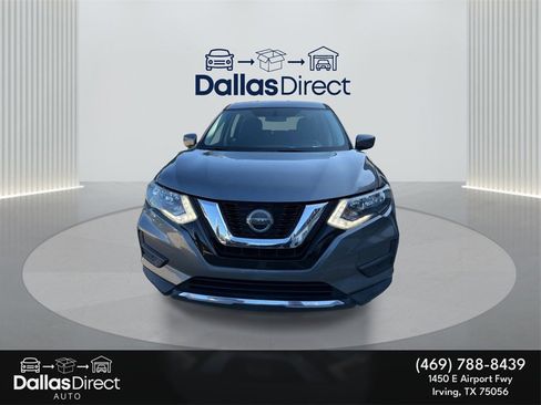 Used 2018 Nissan Rogue S image 3