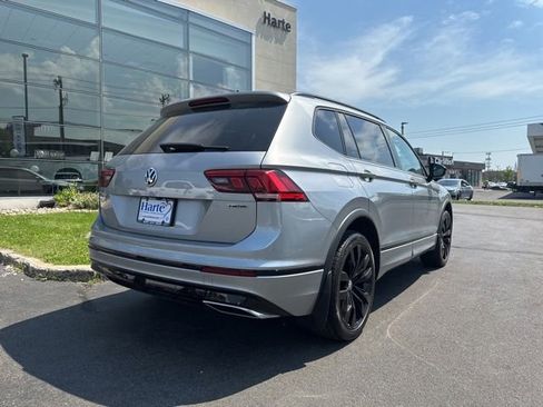 Used 2020 Volkswagen Tiguan SE R-Line AWD/4WD image 4