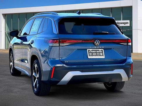New 2026 Volkswagen Tiguan SE FWD image 6