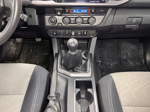 Used 2020 Toyota Tacoma TRD Sport w/ Advanced Technology Package AWD/4WD image 15