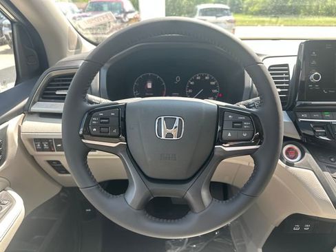 New 2026 Honda Odyssey EX-L image 14