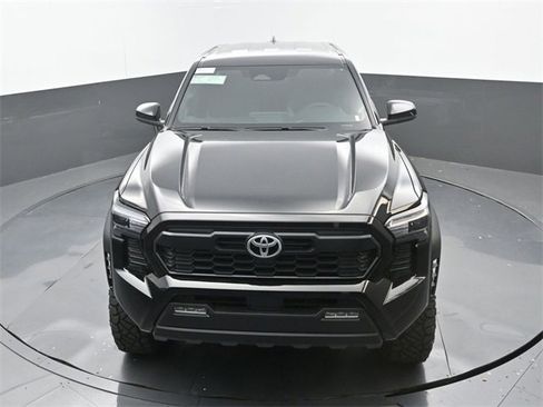 New 2025 Toyota Tacoma TRD Off-Road image 28