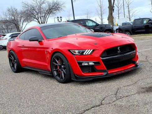 Used 2021 Ford Mustang Shelby GT500 w/ Technology Package RWD image 7