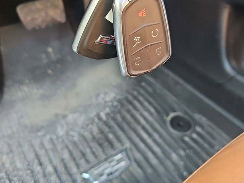 Used 2021 Cadillac XT5 Premium Luxury w/ LPO, Floor Liner Package AWD/4WD image 17