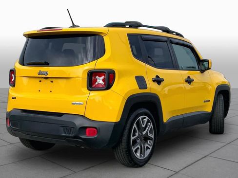 Used 2016 Jeep Renegade Latitude FWD image 13