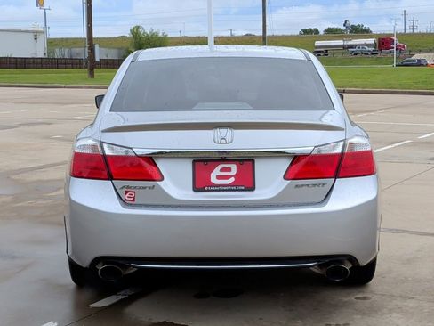 Used 2015 Honda Accord Sport image 7