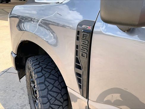Used 2023 Ford F250 XL w/ STX Appearance Package AWD/4WD image 33