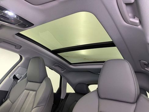 New 2025 Audi Q5 Premium Plus image 18
