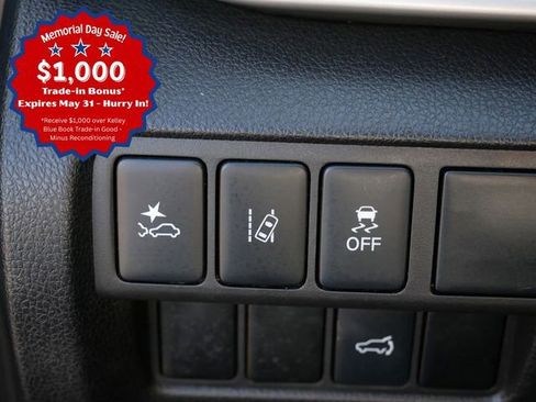Used 2024 Mitsubishi Eclipse Cross SEL AWD/4WD image 16