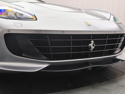 Used 2018 Ferrari GTC4Lusso T image 28