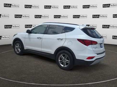 Used 2018 Hyundai Santa Fe Sport w/ 2.4L Value Package 02 FWD image 4