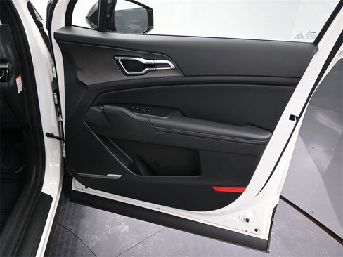 New 2026 Kia Sportage X-Line image 23
