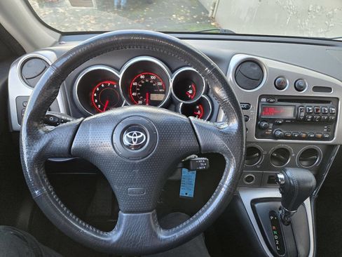 Used 2004 Toyota Matrix XR image 16