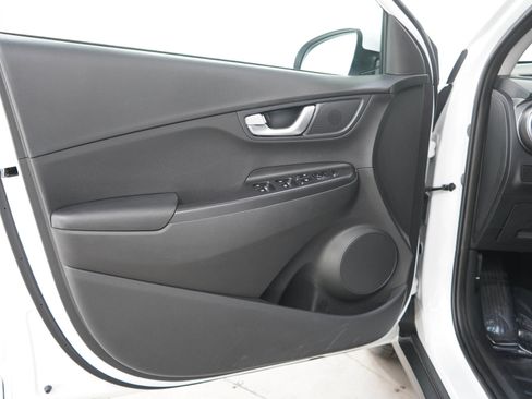 Used 2023 Hyundai Kona SEL FWD image 18