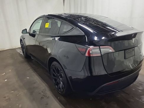 Used 2023 Tesla Model Y Long Range AWD/4WD image 4
