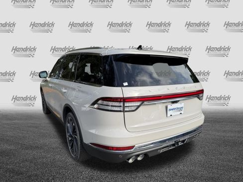 Used 2023 Lincoln Aviator Reserve w/ Equipment Group 201A AWD/4WD image 7