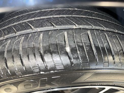 Used 2023 Toyota Camry SE image 11