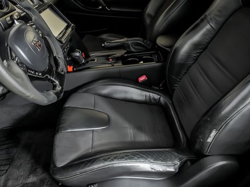 Used 2013 Nissan GT-R Premium AWD/4WD image 22