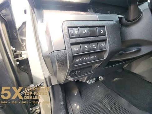 Used 2025 Toyota Tacoma TRD Sport w/ TRD Sport Premium Package image 28