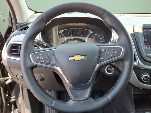 Used 2024 Chevrolet Equinox LT w/ Driver Convenience Package AWD/4WD image 18