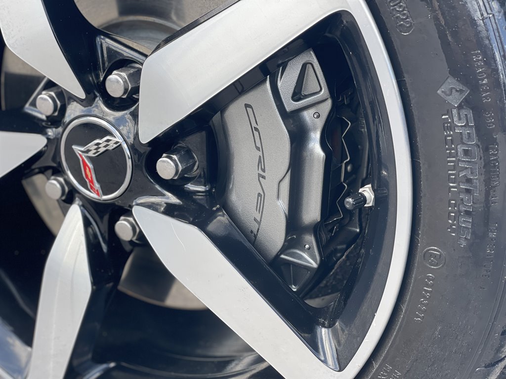 Used 2015 Chevrolet Corvette Stingray Convertible w/ 3LT Preferred Equipment Group RWD image 6