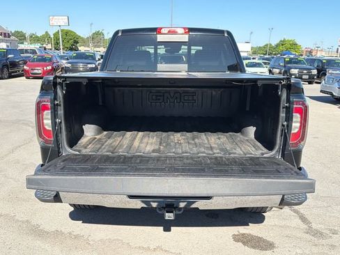 Used 2018 GMC Sierra 1500 SLT AWD/4WD image 24