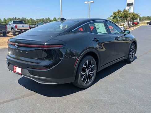New 2026 Toyota Crown AWD/4WD image 4