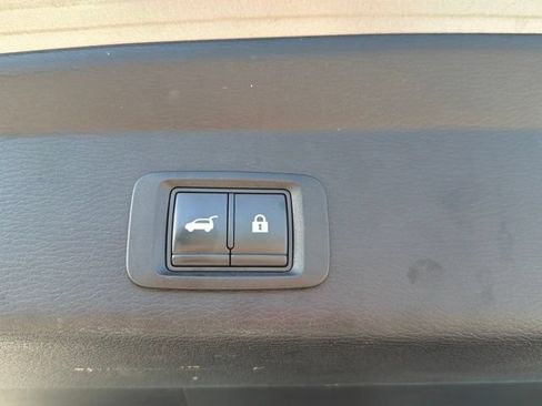 Used 2022 Mitsubishi Outlander SE FWD image 16