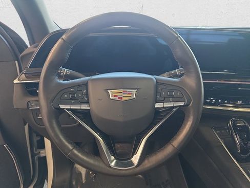 Certified 2022 Cadillac Escalade Premium Luxury image 20