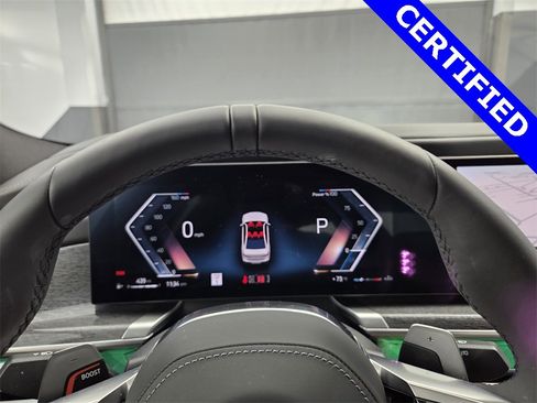 Certified 2025 BMW 760i xDrive image 34