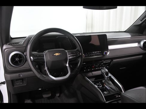 Used 2024 Chevrolet Colorado LT w/ LT Convenience Package III AWD/4WD image 6