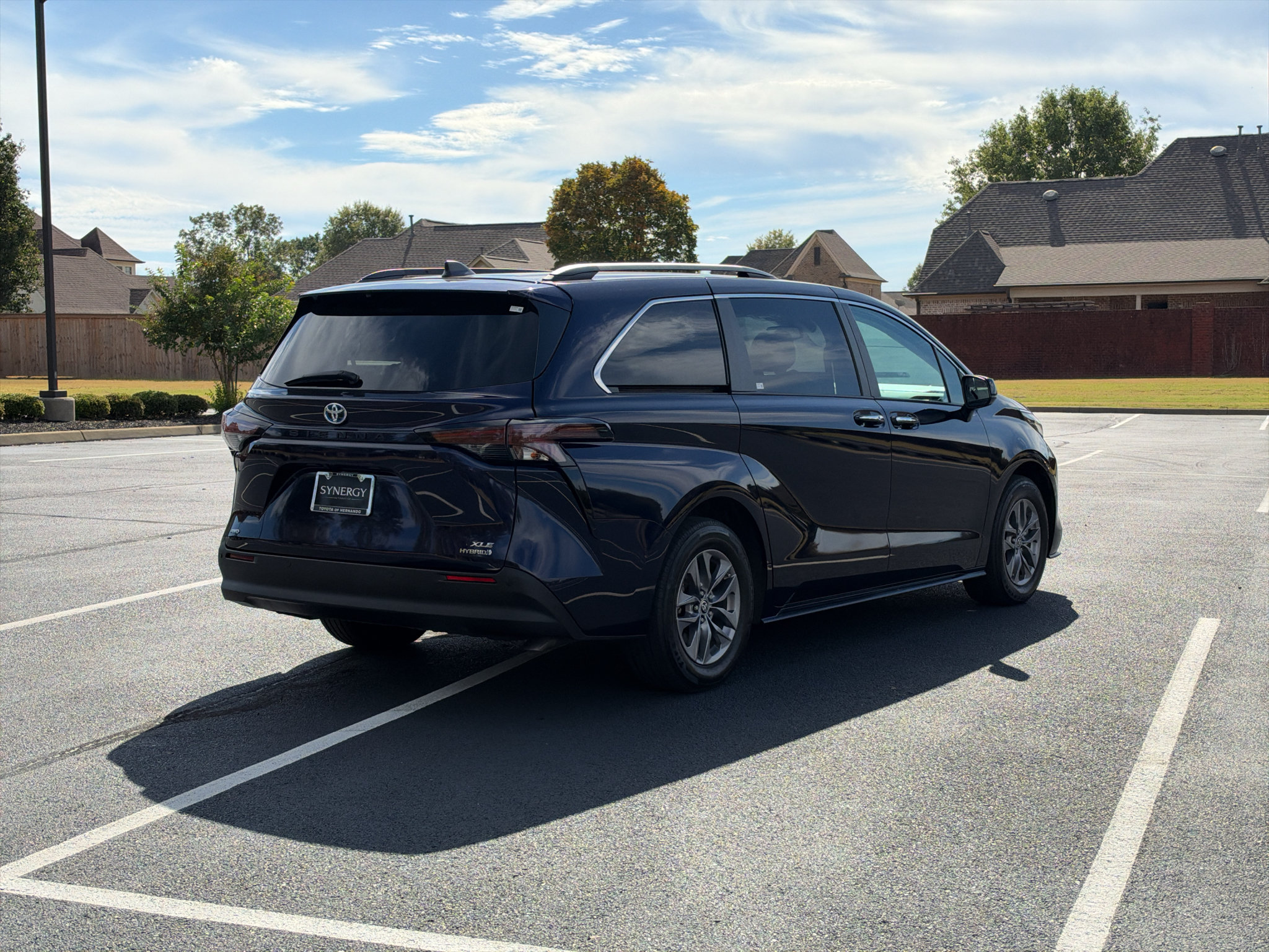 Used 2024 Toyota Sienna XLE w/ XLE Plus Package AWD/4WD image 6