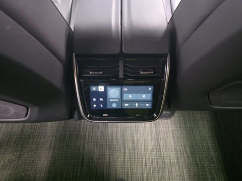 Used 2023 Rivian R1S Launch Edition AWD/4WD image 30