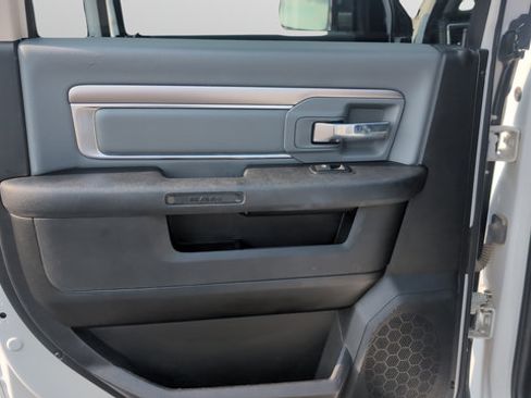 Used 2021 RAM 1500 Classic SLT AWD/4WD image 22