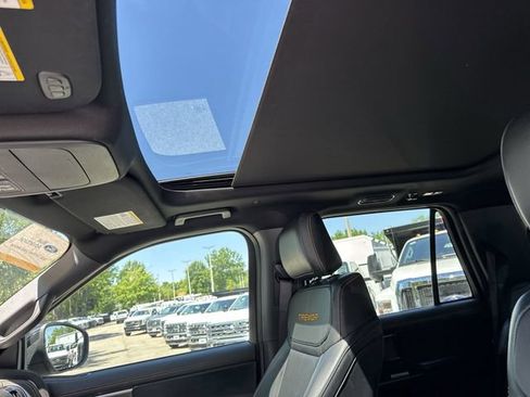 Used 2025 Ford Expedition Tremor AWD/4WD image 22