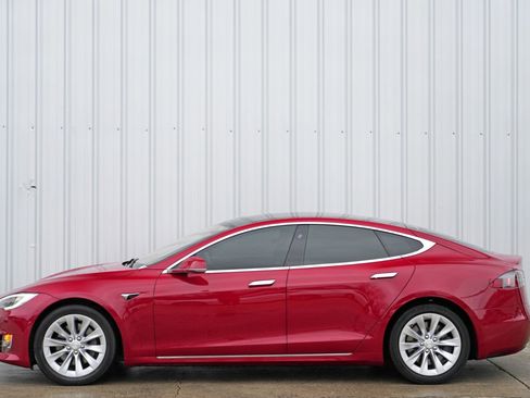 Used 2018 Tesla Model S 75D image 47