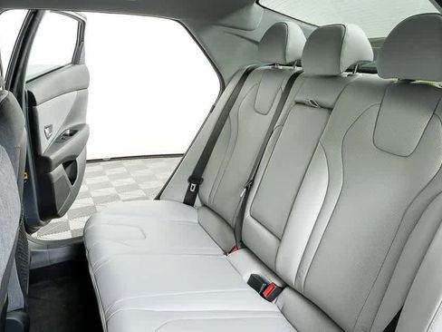 New 2026 Hyundai Elantra Limited image 63