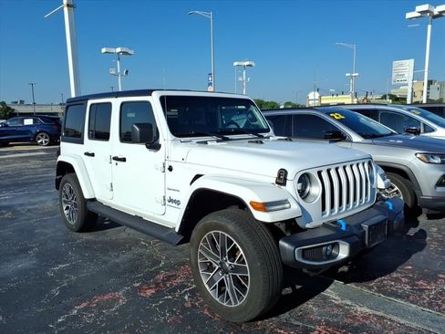 Certified 2023 Jeep Wrangler Unlimited Sahara w/ Cold Weather Group AWD/4WD image 1