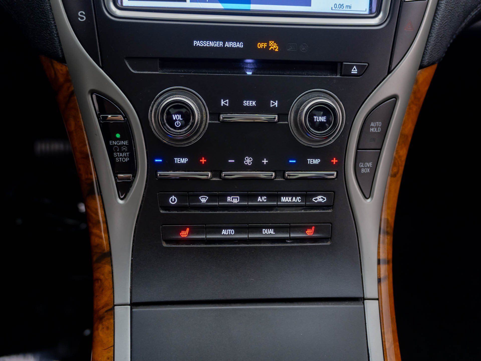 Used 2019 Lincoln Nautilus Select AWD/4WD image 20