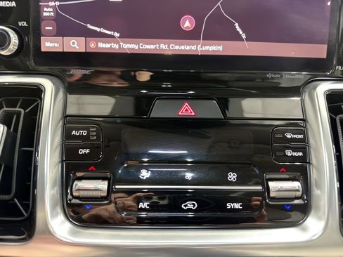 Used 2023 Kia Sorento SX image 33