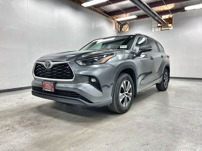 Certified 2022 Toyota Highlander XLE