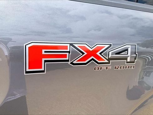 Used 2023 Ford F150 Lariat AWD/4WD image 10