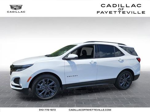 Used 2024 Chevrolet Equinox RS FWD image 1