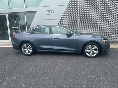 Used 2025 Audi A5 2.0T Premium w/ Convenience Package AWD/4WD image 2