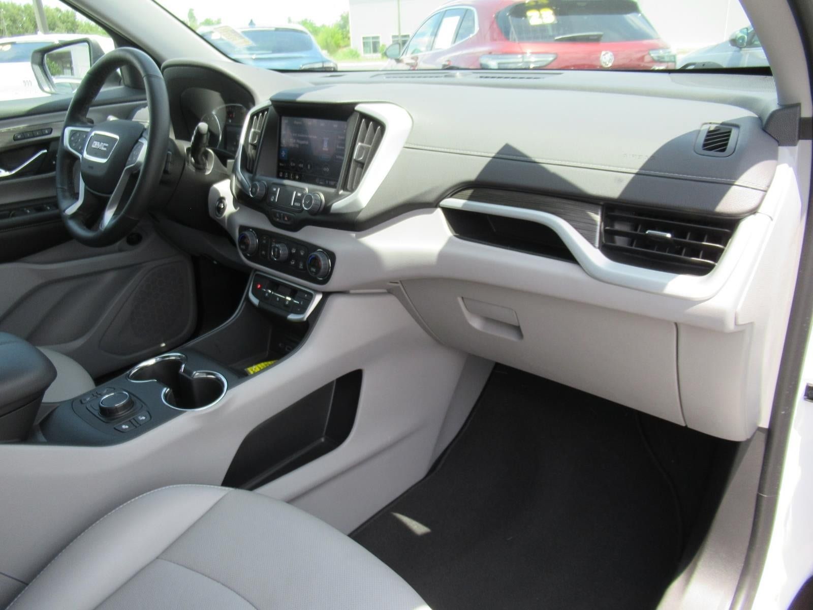Used 2023 GMC Terrain SLT FWD image 11