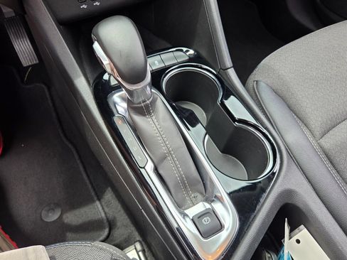 Used 2025 Buick Encore GX Preferred FWD image 21