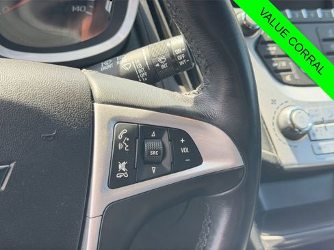 Used 2017 Chevrolet Equinox Premier w/ Enhanced Convenience Package AWD/4WD image 23